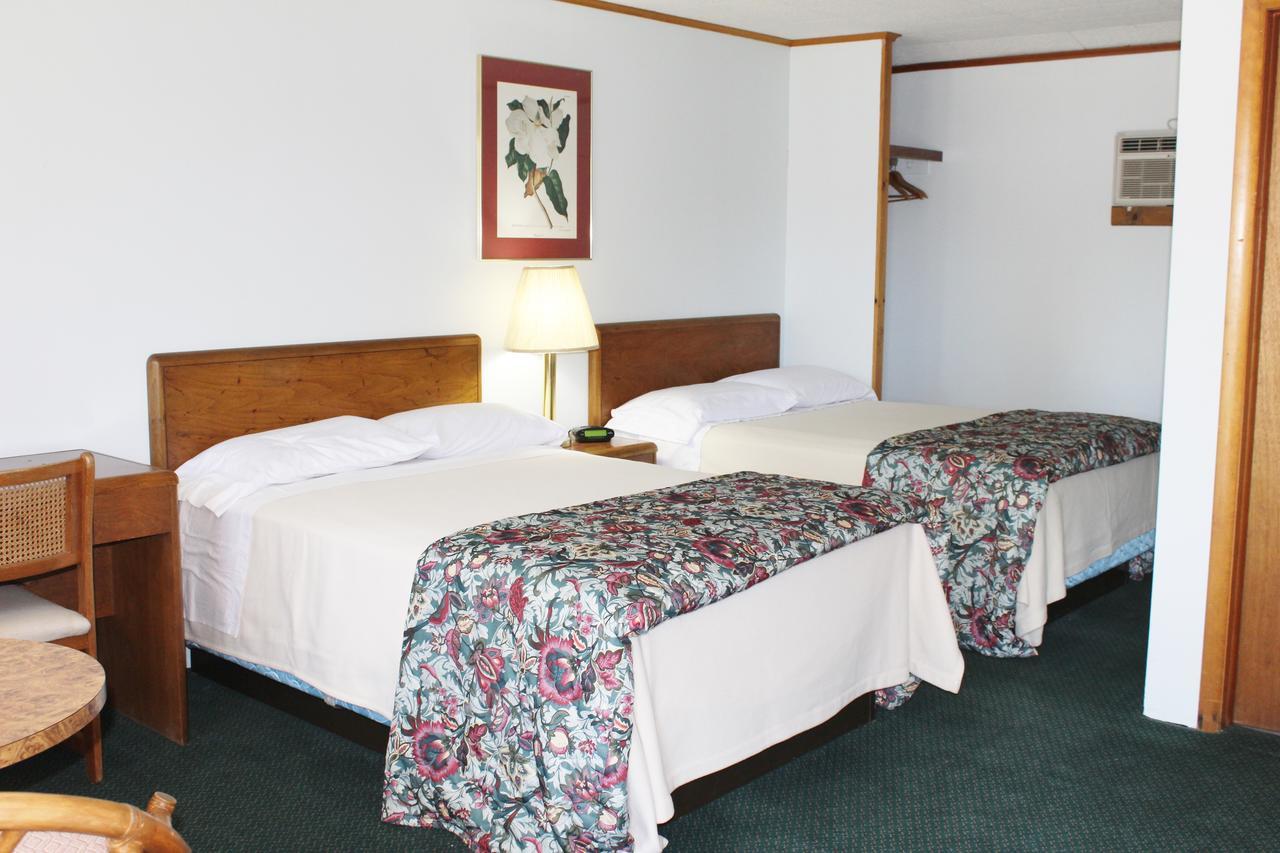Barberry Court Motel &Cabins レイク・ジョージ エクステリア 写真
