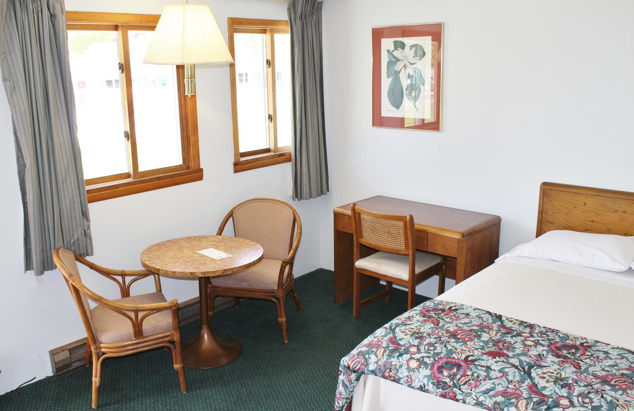 Barberry Court Motel &Cabins レイク・ジョージ エクステリア 写真