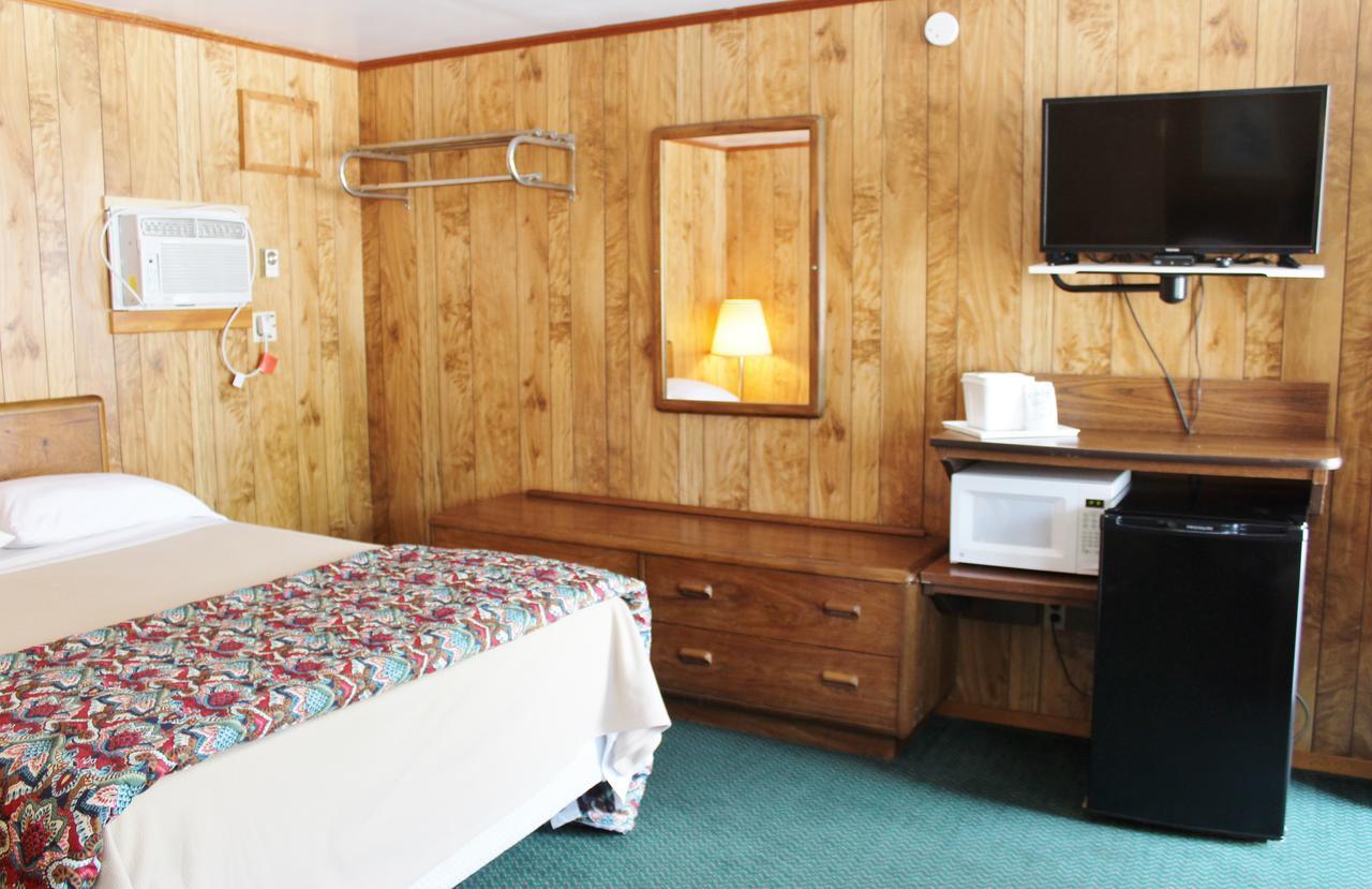 Barberry Court Motel &Cabins レイク・ジョージ エクステリア 写真