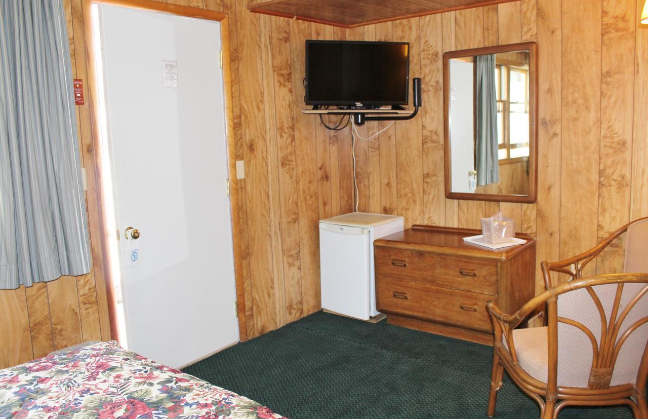Barberry Court Motel &Cabins レイク・ジョージ エクステリア 写真