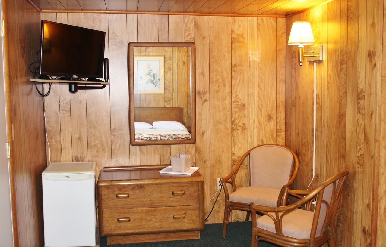 Barberry Court Motel &Cabins レイク・ジョージ エクステリア 写真