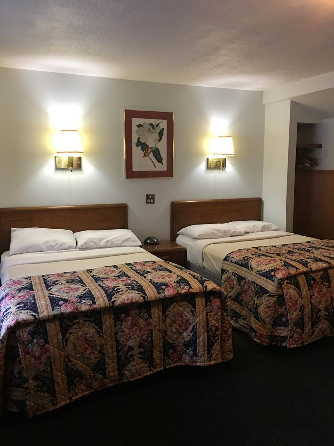 Barberry Court Motel &Cabins レイク・ジョージ エクステリア 写真
